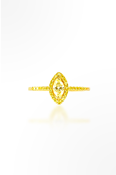 H&E《輕彩》馬眼型黃彩鑽石戒指